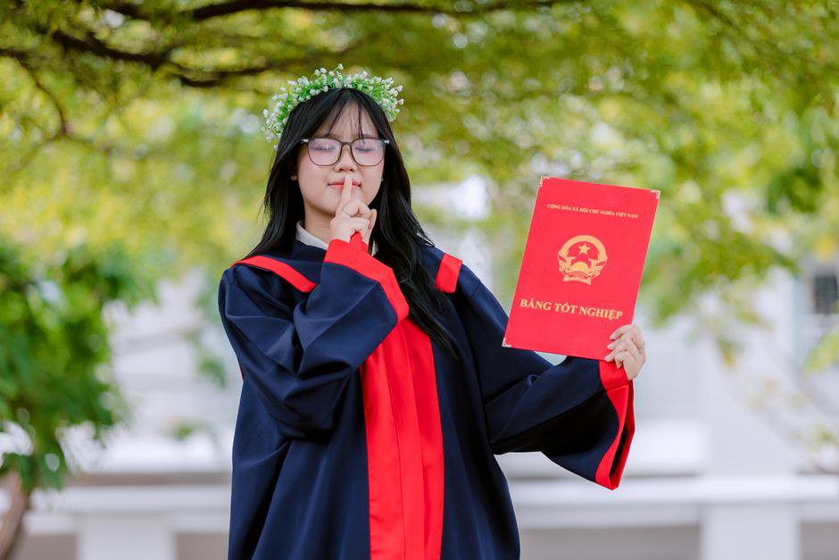Phần mềm AI cho doanh nghiệp nhỏ: tiêu chí kỹ thuật khi chọn nền tảng trả lời tự động